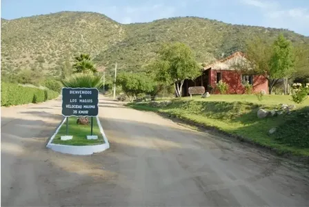 Vende Parcela Con Lomaje Suave De Una Hectarea En Los Maquis