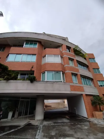 Apartamento Tipo Ejecutivo En Alquiler Amoblado En La Castellana Con Piscina