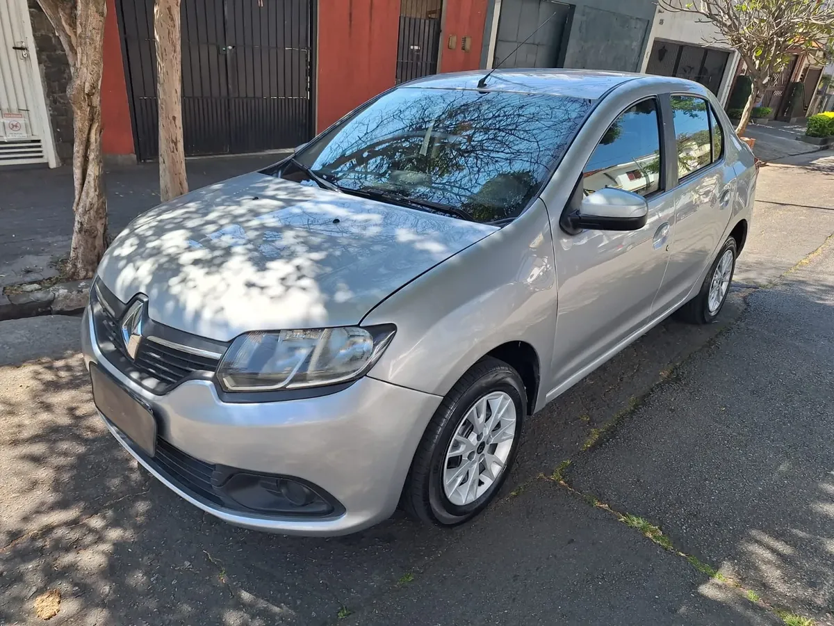 Renault Logan 2016 1.0 16v Expression Hi-flex 4p — foto 3