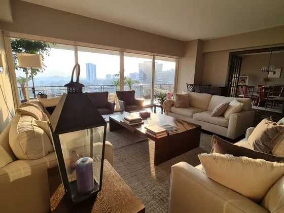 Exclusivo Departamento En Bosque Real,  Piso 5 Torre A