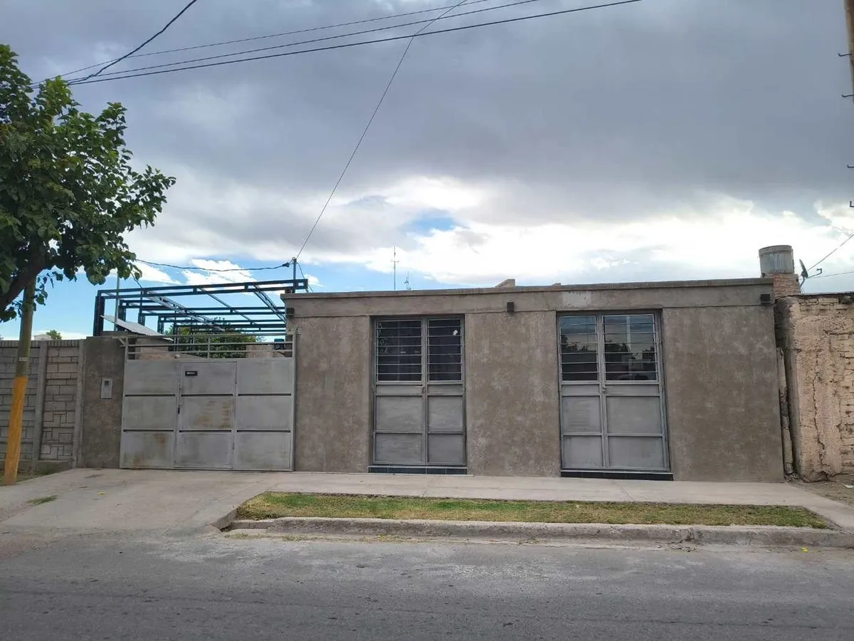 Sale of 2 Commercial Units and an Event Hall in Santa Lucía
