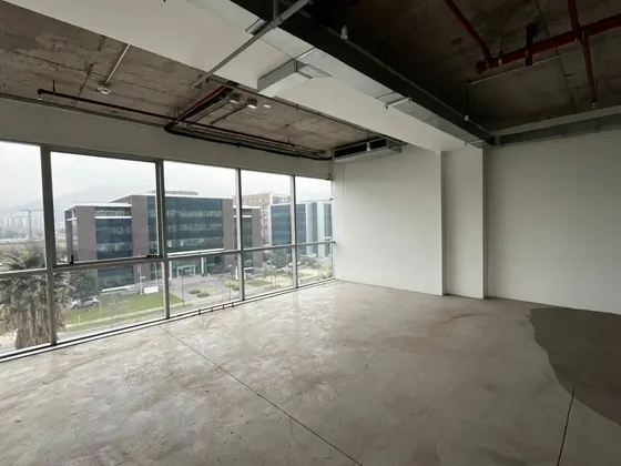 Ciudad Empresarial 490m2 Para Habilitar Son 3 Roles