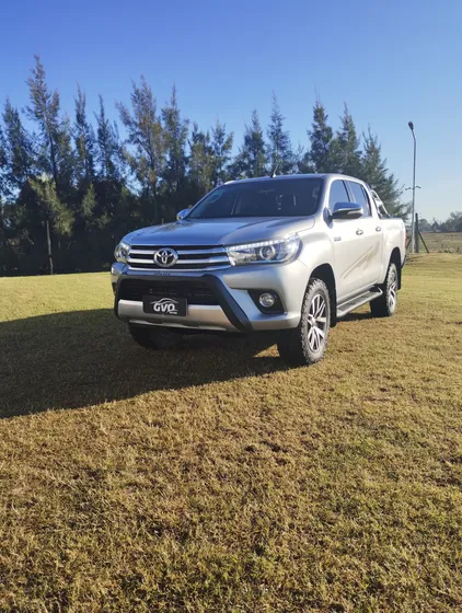Toyota Hilux Pick-up 2.8 Cd Srx 177cv 4x4