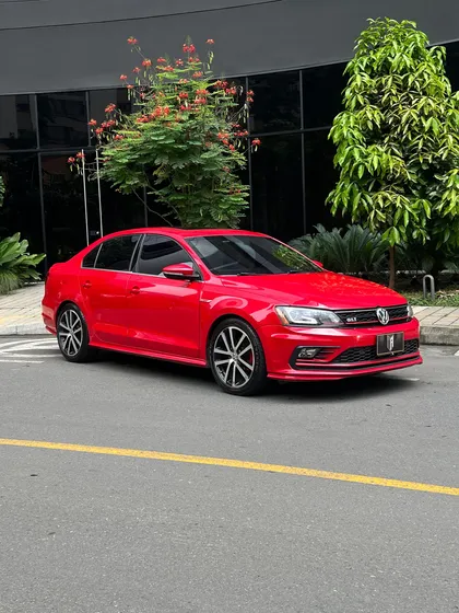Volkswagen Jetta 2.0 Trendline