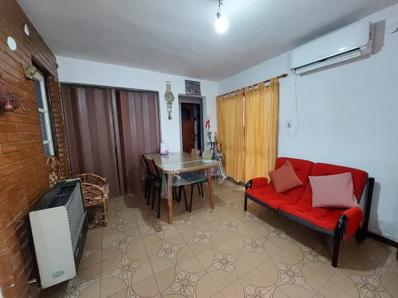 Ph De 3 Ambientes-  Venta Castelar 