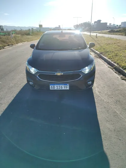 Chevrolet Onix 1.4 Ltz 98cv