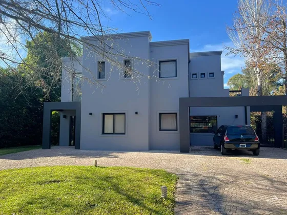 Oppel | Casa En Venta | La Peregrina  Pilar |  Cod: 27565