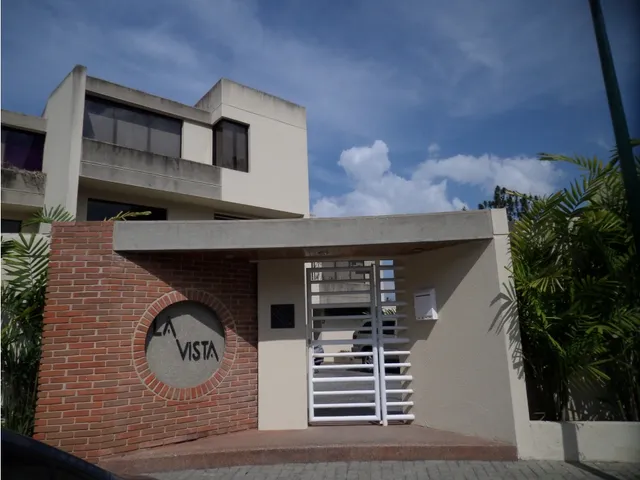 Venta  Townhouse 300m2 Alto Prado 5332