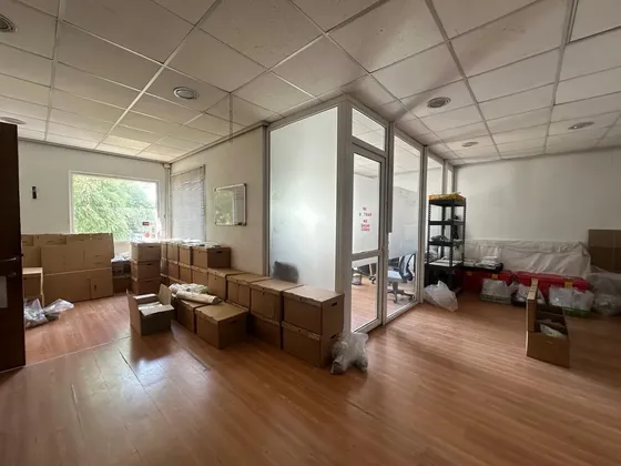 Uso Comercial/oficina 2 Salas, 2p,2b - 126m2, Barrio Italia