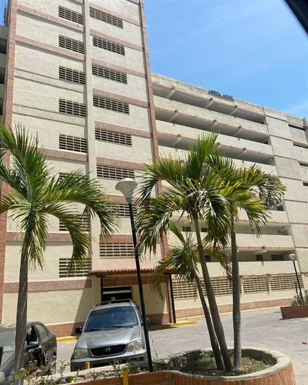 Venta De Apto De 60 Mts Con Vista Al Mar En Playa Grande, Edo. La Guaira.