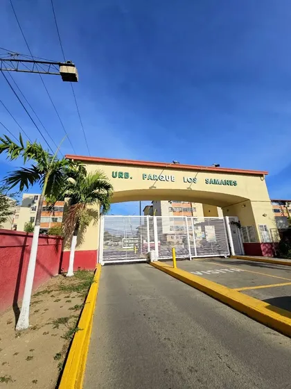 Apartamento En Venta Parque Los Samanes Maracay
