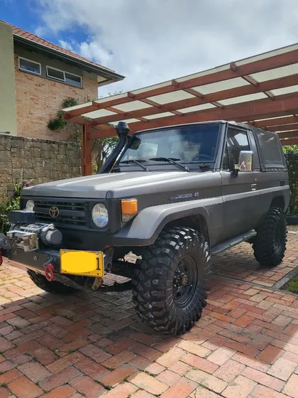 Toyota Land Cruiser 4.5 Fzj73