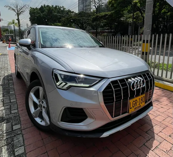 Audi Q3 1.4 35 Tfsi Ambition Plus