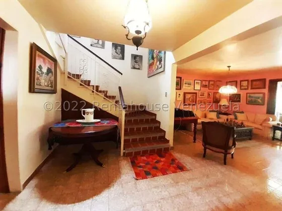 Casa En Venta Colinas De Bello Monte 25-17842
