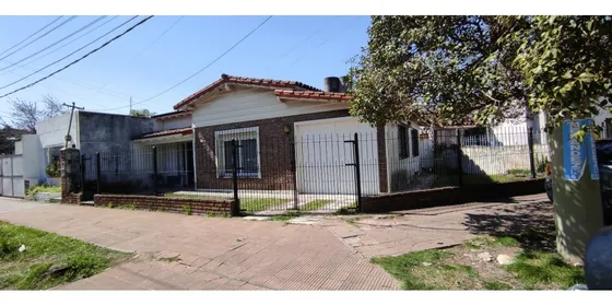 Venta Casa Merlo Centro Frente Banco Provincia