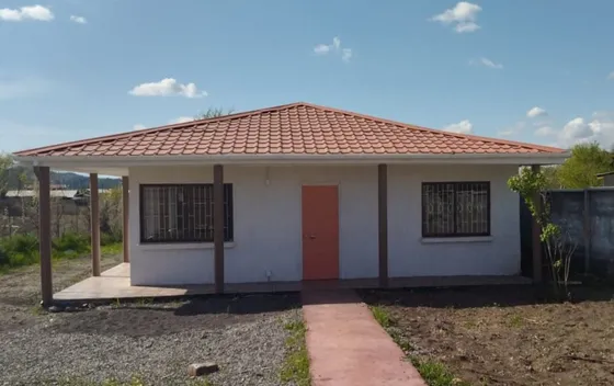 Casa Nueva En Quillon A Pasos De La Laguna Avendaño
