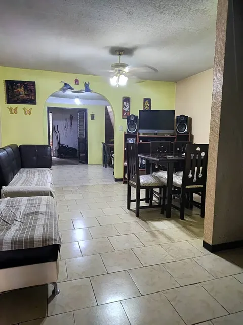 Guarenas. Altos De Copacabana K