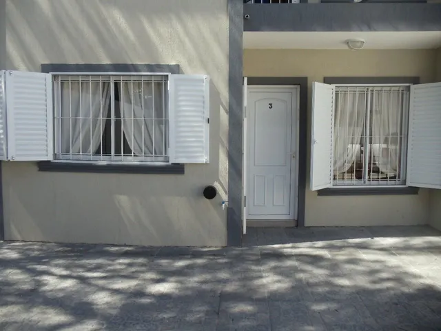 Duplex En Alquiler, San Juan 1923 Número 3. Disponible Todo El Año.