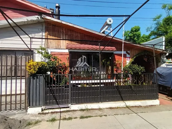 Casa En Venta De 3 Dorm. En Los Angeles