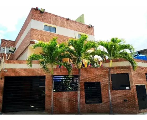 Hotel En Venta Catia La Mar. (se Acepta Financiamiento)