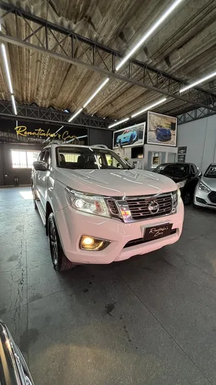 Nissan Frontier 2.3 Le Cab. Dupla 4x4 Aut. 4p