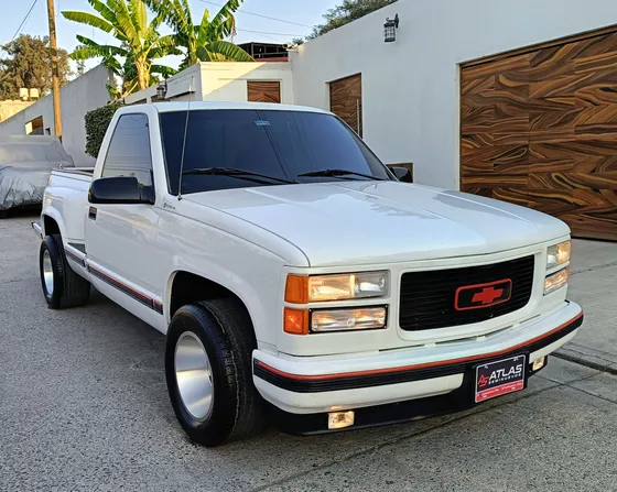 Chevrolet Cheyenne 5.3 2500 Cab Reg Paq N 4x2 Mt