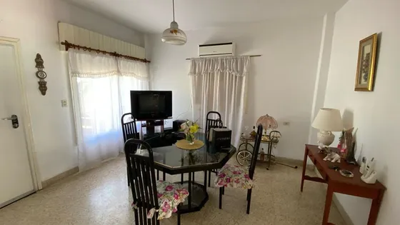 Venta Casa 3 Amb Parque / Coch Ap. Cred. -  Merlo