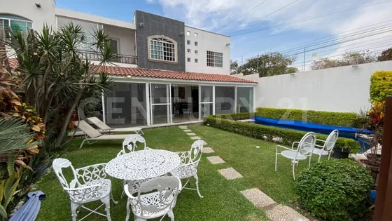 Casa En Venta, Col. Lomas Del Manantial, Xochitepec, Morelos