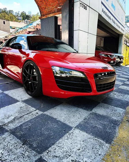 Audi R8 5.2l V10 Quattro R-tronic At