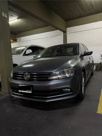 Volkswagen Vento 2.5 Advance Plus 170cv Tiptronic