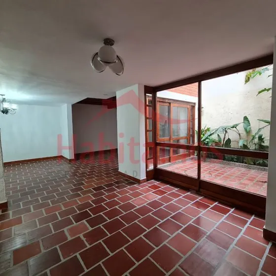 Casa En Venta En Envigado - El Escobero Cod 68417