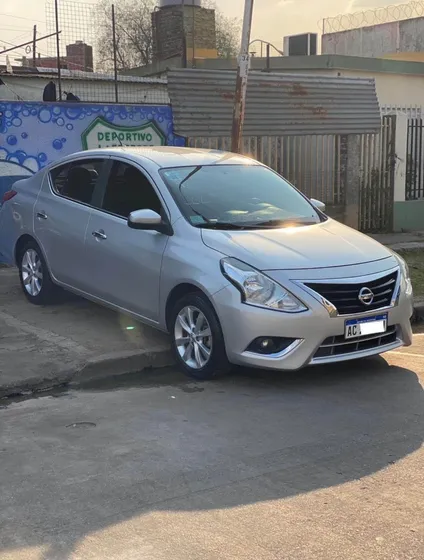 Nissan Versa 1.6 Advance At