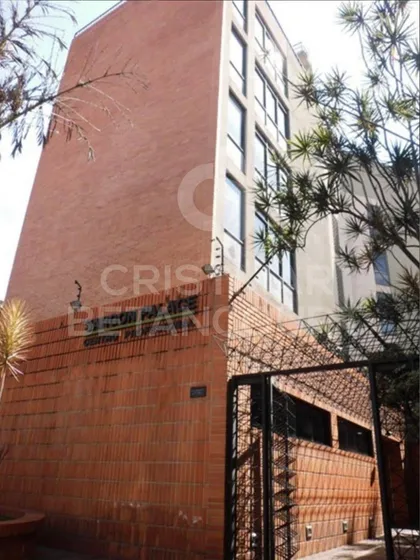 Versátil Oficina En La Campiña Para Alquiler
