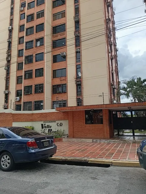 Cr Vende Apto. Res. Valle Real, Urb Palma Real, Mañomgo