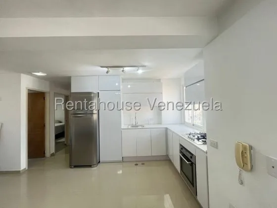 Fredxia Castillo Vende Bello Apartamento Moderno Conectado A Planta Electrica En Zona Este De Barquisimeto  # 25-24120