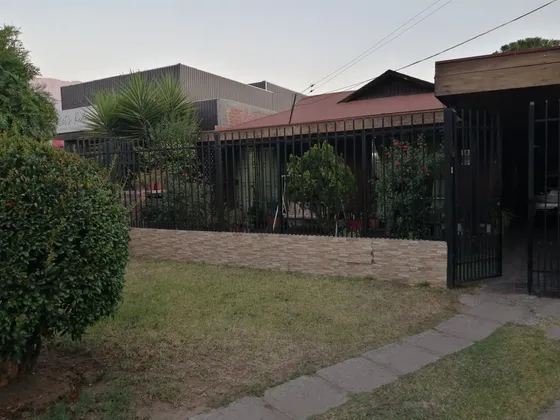 Excelente Ubicación, Casa En Venta 3d 2b, En La Florida