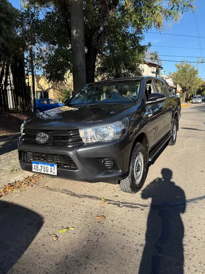 Toyota Hilux 2.4 Cd 150cv 4x2