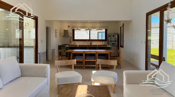 Casa En Costa Esmeralda 