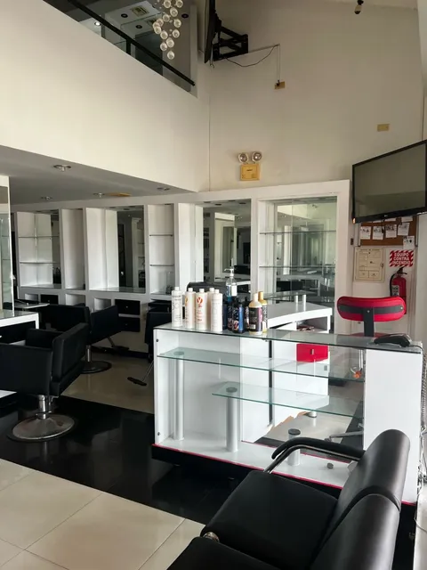 Local Alquiler Amoblado Para Una Peluqueria Ic-00472