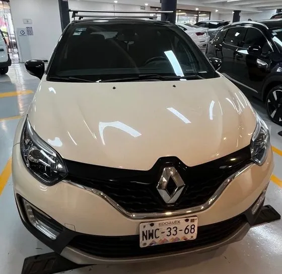 Renault Captur 2.0 Iconic At
