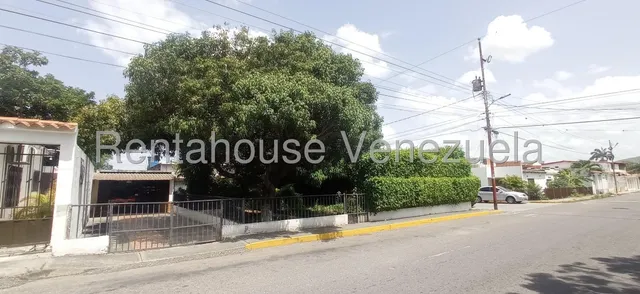 Rosa Rodríguez Vende Casa En Zona Oeste, Barquisimeto 25-12156