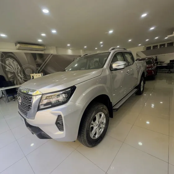 Nissan Frontier 2.3 Xe Cd 4x4 Mt