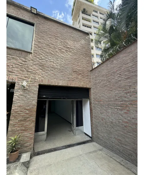 Se Alquila Local Comercial 80m2 La Campiña 1904