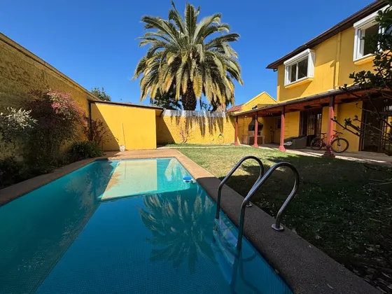 Brown Sur Casa 2 Pisos Terreno 351 M2