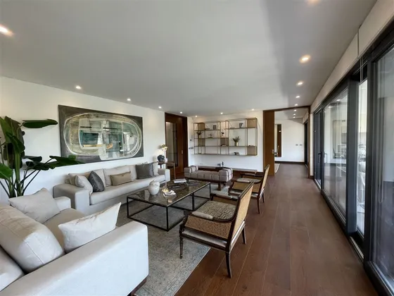 Departamento En Venta De 3 Dorm. En Las Condes Piedra Roja