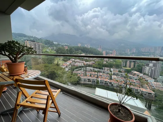 Apartamento En Venta Altos Del Poblado 643-8170559