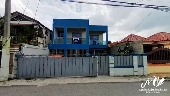 Casa De 2 Niveles En Palmas Del Valle