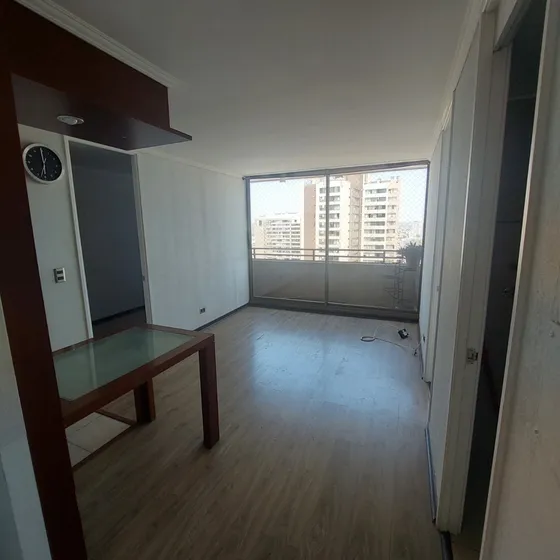 Departamento 2/1 Piso 22. Cod. 2205.