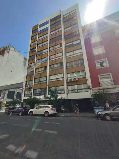 Alquiler 24 Meses. Cochera Cubierta Fija. Zona Centro