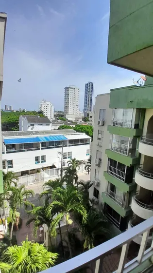 Ubicación Privilegiada: Apartamento En Venta A Pasos De Todo Lo Que Necesitas. Cod. 49757